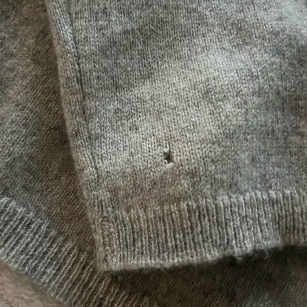 Charter Club Luxury Cashmere Sweater Basic Grey size Medium - Picture 3 of 4